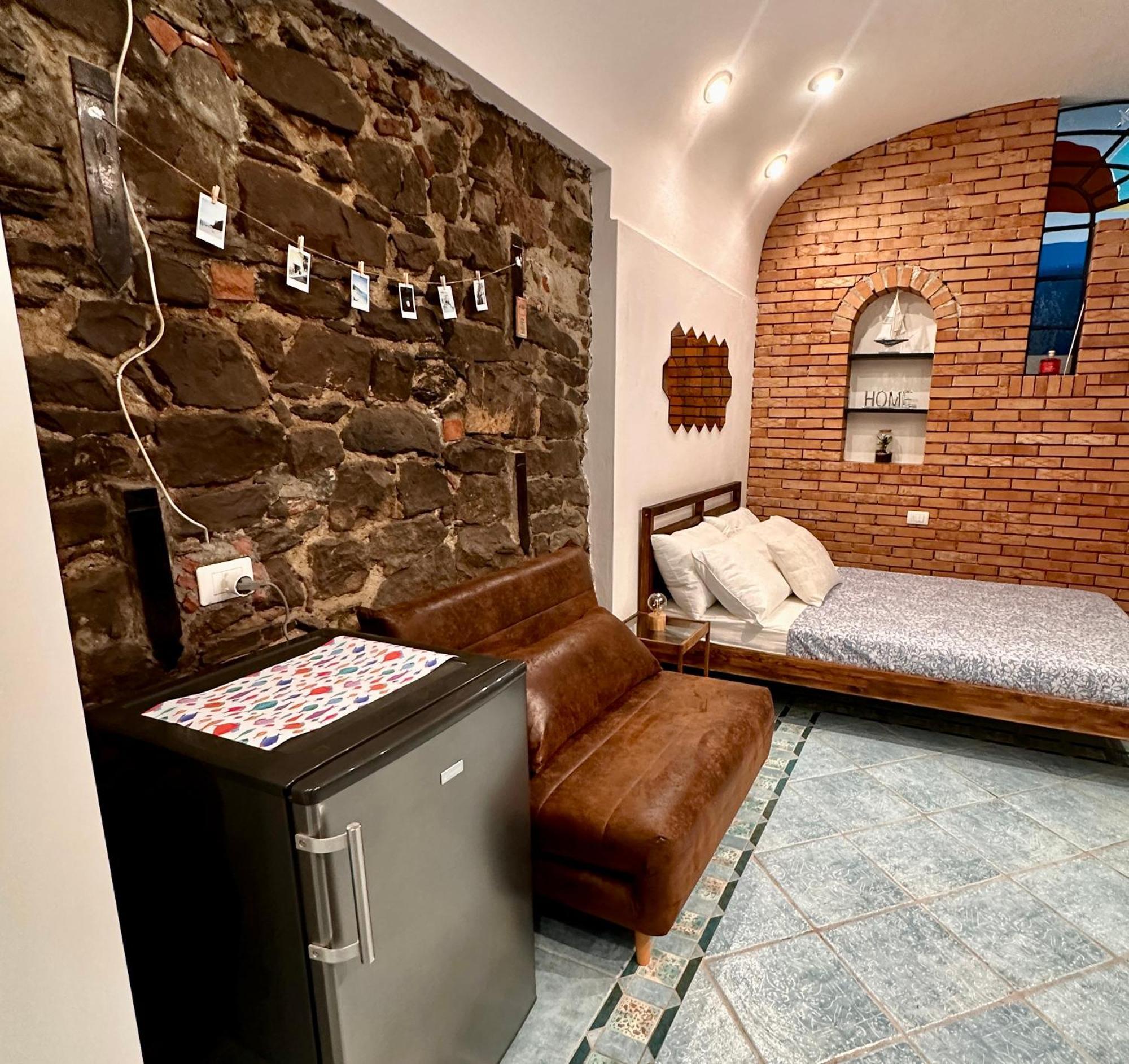 Dal Ferroviere - A Charming Stone Retreat In Cinque Terre Монтеросо ал Маре Екстериор снимка